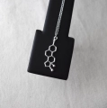 Srebrny naszyjnik estrogen | Łańcuszek srebro 925 wzór chemiczny  | Baltoro Design